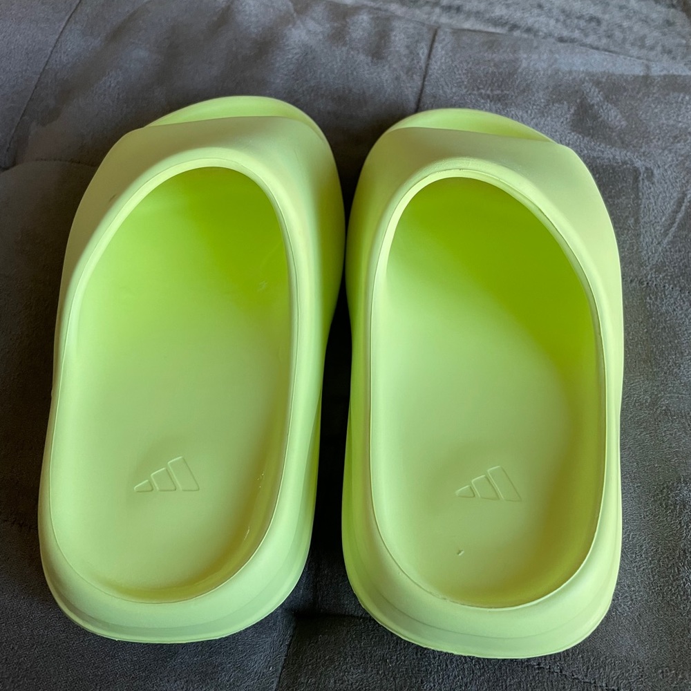 Yeezy slides!
